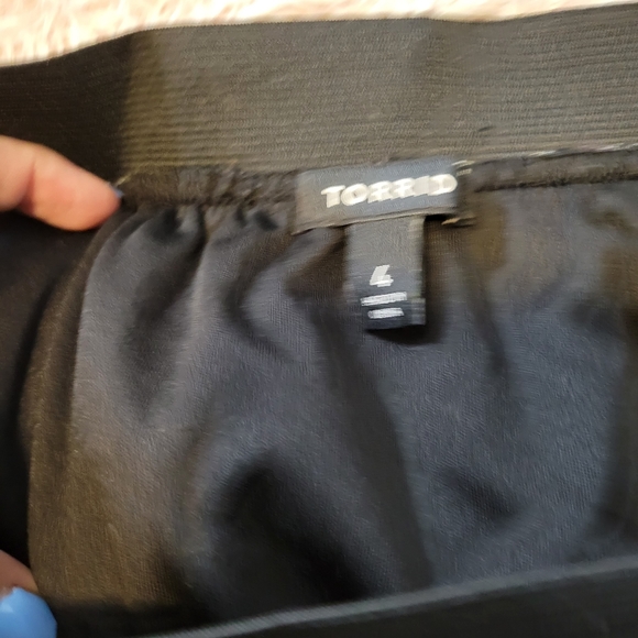 NWOT Torrid Size 4 Floral Tulle Skirt - Picture 7 of 7